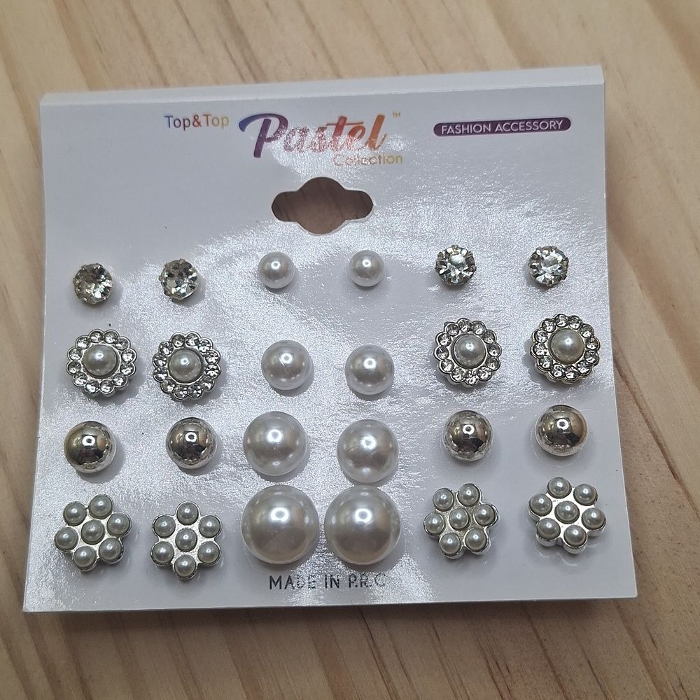 Pastel Silver and Pearl White Earring Set